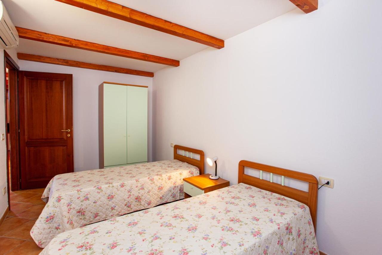 Appartamento Sole Mare Citai San Teodoro  Exterior photo