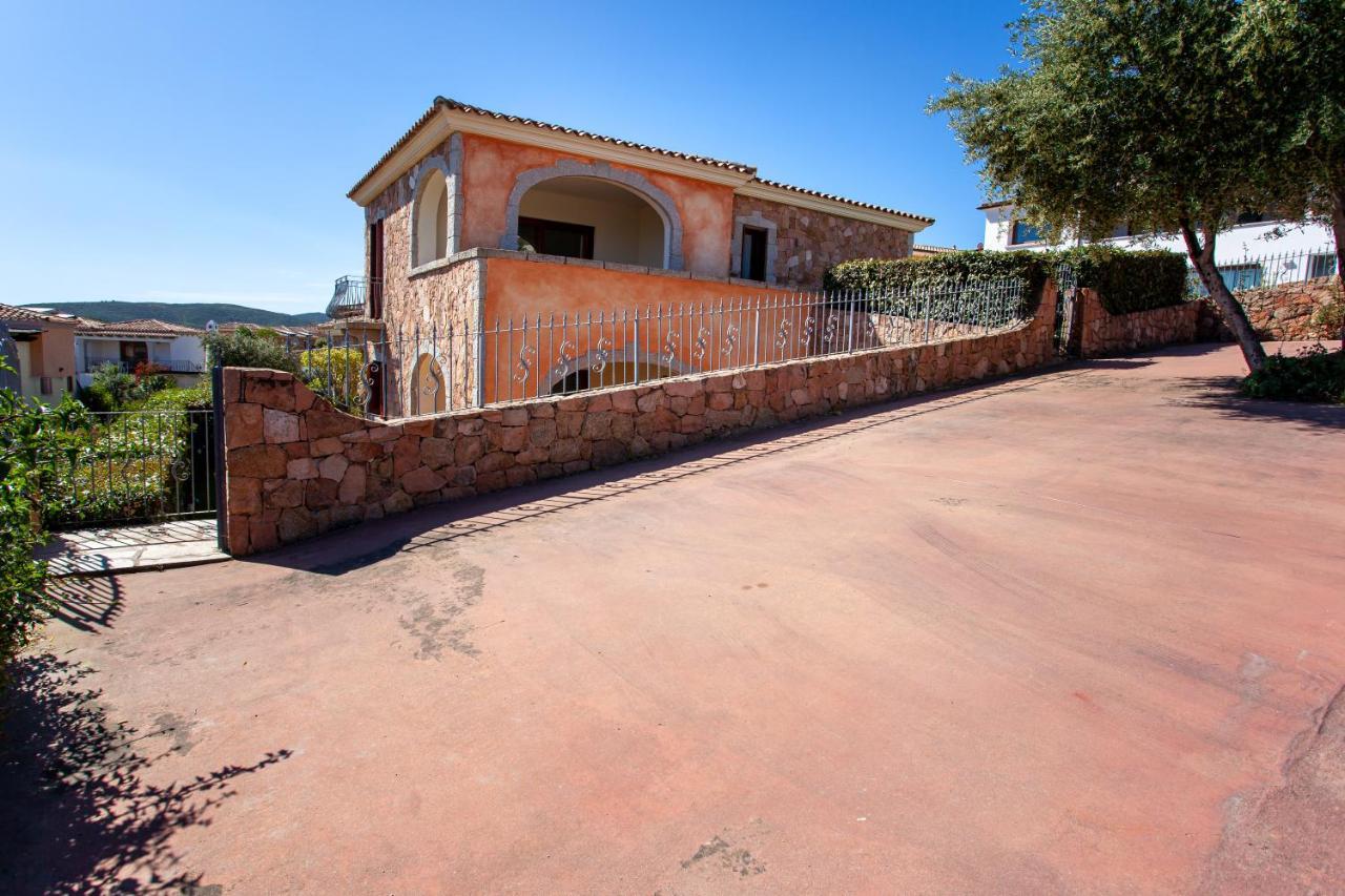 Appartamento Sole Mare Citai San Teodoro  Exterior photo